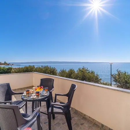 Paradise Apartment