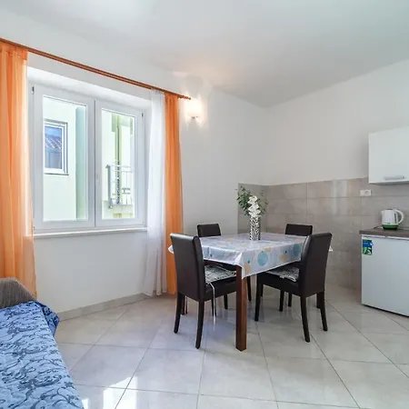 Paradise Apartment *