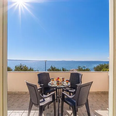 Apartment Paradise Podstrana