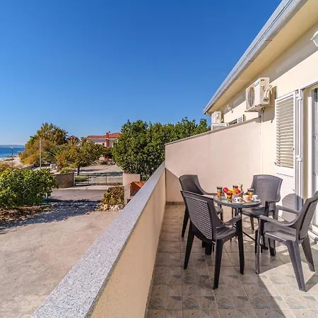 Apartment Paradise Podstrana